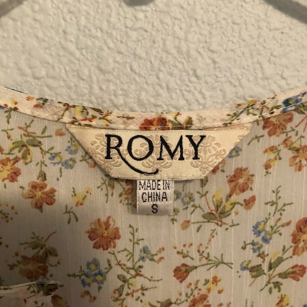 floral chiffon top - Picture 7 of 8
